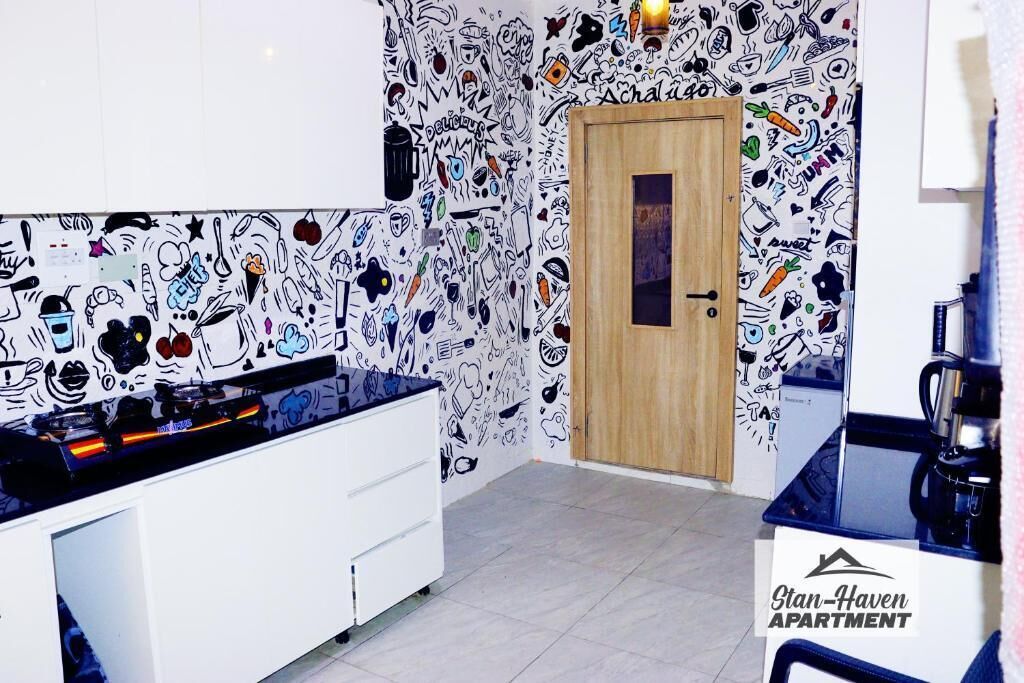 Deluxe Apartment, Balcony, City View | Private kitchen