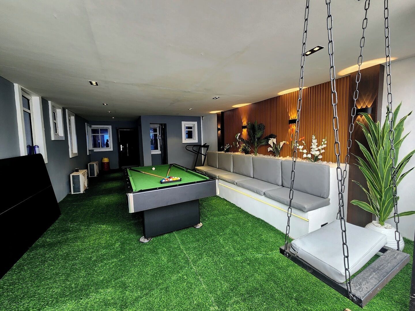 Appartement Deluxe, balcon, vue sur la ville | Salle de jeux