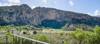 Appartement « Casa José » avec vue sur la montagne, piscine et jardin partagés