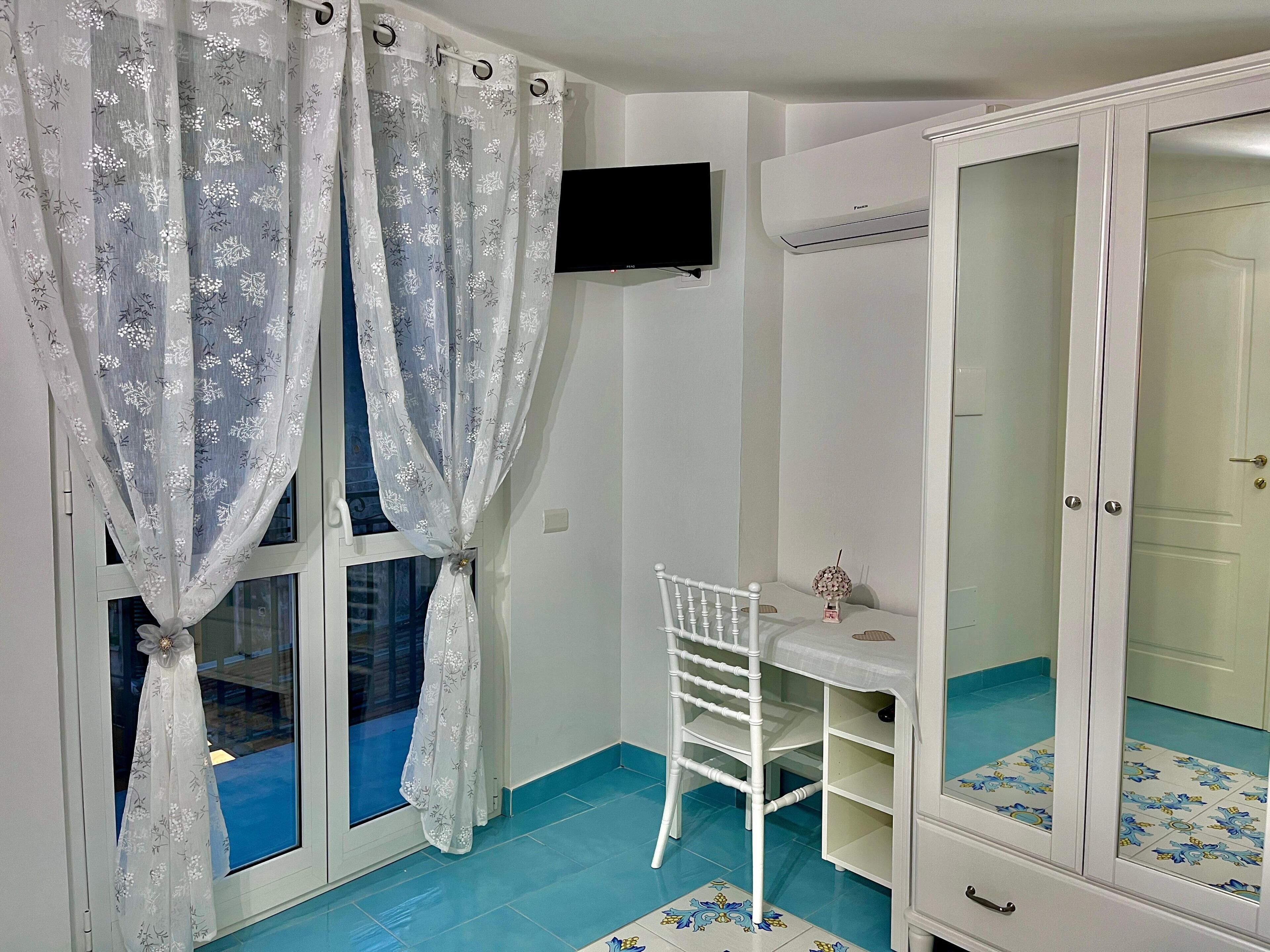Down duvets, individually furnished, desk, free WiFi