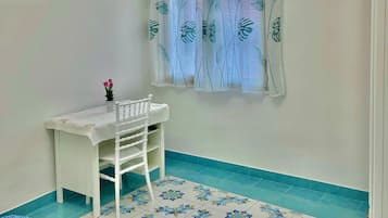 Down comforters, individually furnished, desk, free WiFi