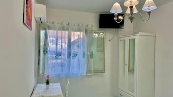 Couette en duvet d'oie, ameublement personnalisé, bureau, Wi-Fi gratuit