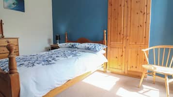 3 bedrooms, WiFi (free), individually decorated, individually furnished