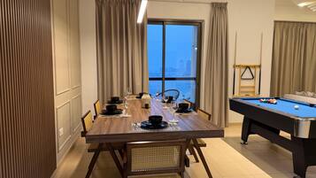 Classic Double Room, Sea View | Dining