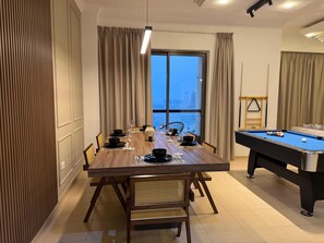 Classic Double Room, Sea View | Dining - Aspin Holiday Homes (Dubai)