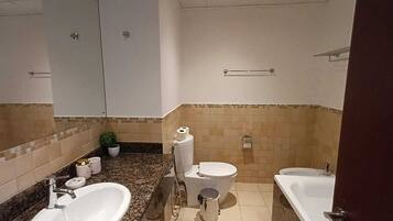 Classic Double Room, Sea View | Bathroom