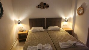 Iron/ironing board, WiFi, bed sheets