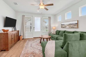 Offices - Spring Haus Near Downtown (New Braunfels)