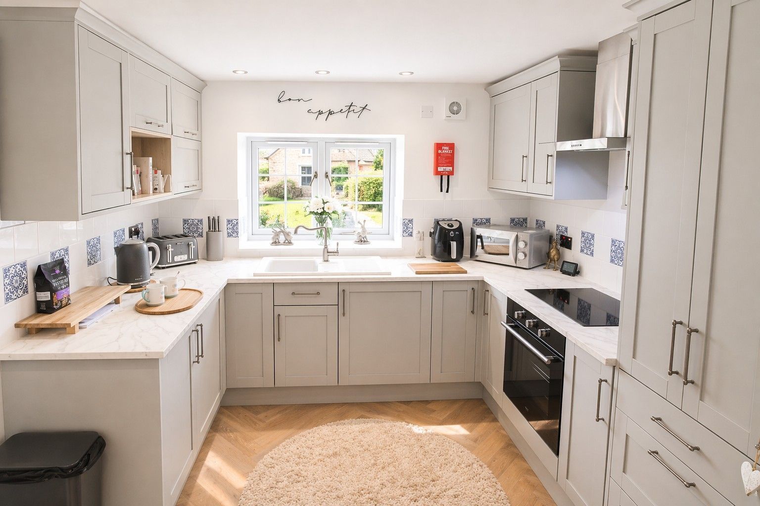 Fridge, microwave, oven, cookware/dishes/utensils