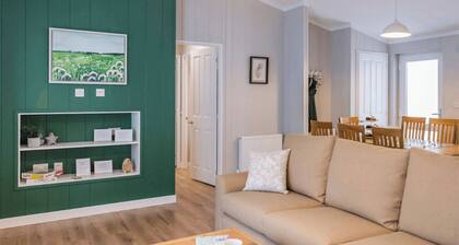 Glen Lodge 2 (Pets Welcome)