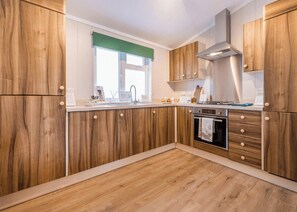 Fridge, oven, stovetop, toaster