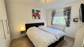 3 bedrooms, travel crib, free WiFi