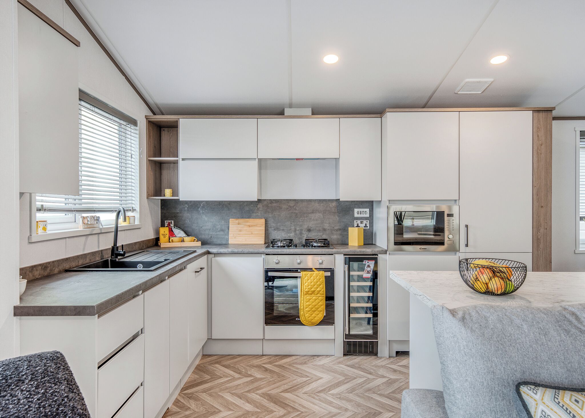 Fridge, oven, stovetop, toaster
