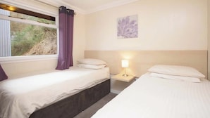 3 bedrooms - Classic 3 Bed Lodge (Pet) (Lochgoilhead, on the Drimsynie Estate, Argyll)