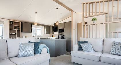 Exclusive Lodge 2 Bed (Pet)