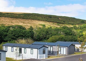 Exterior - Luxury Plus 2 Bed (Pet) (Mawgan Porth, Nr Newquay)