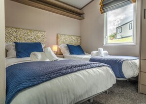 2 bedrooms, free WiFi - 2 bedroom accommodation in Mawgan Porth, Nr Newquay (Mawgan Porth, Nr Newquay)