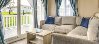 1 bedroom accommodation in Mawgan Porth, Nr Newquay
