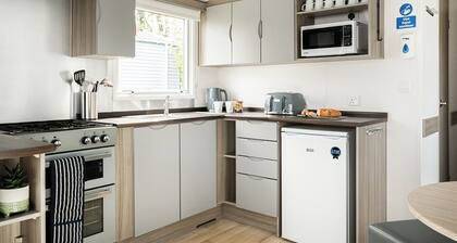 2 bedroom accommodation in Mawgan Porth, Nr Newquay