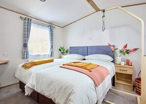 2 bedrooms, free WiFi, wheelchair access - Superior 2 Bed (Pet) WF (Mawgan Porth, Nr Newquay)
