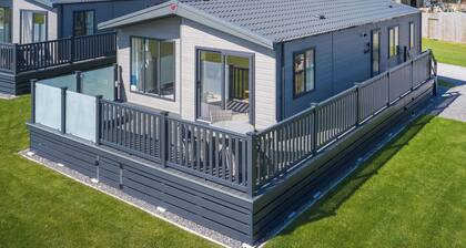Exclusive Lodge 2 Bed (Pet)