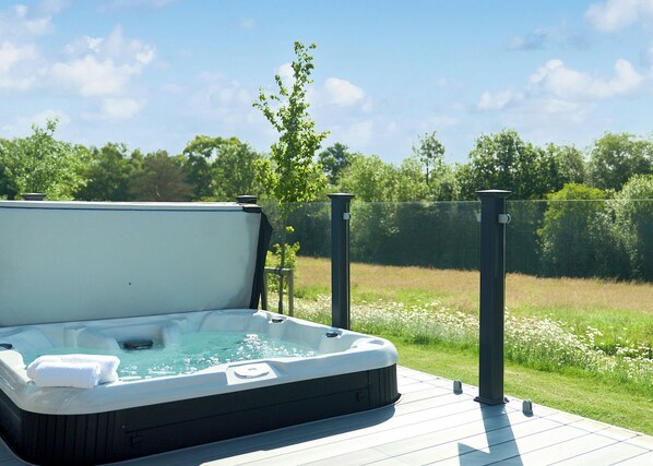 Baignoire à remous extérieure