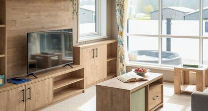 Exclusive Lodge 2 Bed (Pet)