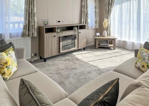 Living area - Exclusive Lodge 3 Bed HT (Landford, Nr Salisbury)