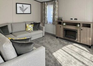 Living area - Exclusive Lodge 3 Bed HT (Landford, Nr Salisbury)