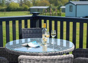 Outdoor dining - Exclusive Lodge 2 Bed HT (Landford, Nr Salisbury)