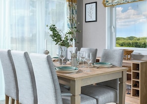 Dining - Exclusive Lodge 2 Bed HT (Landford, Nr Salisbury)