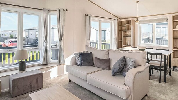 Living area - Exclusive Lodge 3 Bed (Pet) HT (Landford, Nr Salisbury)