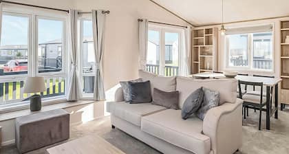 Exclusive Lodge 3 Bed (Pet) HT