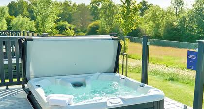 Exclusive Lodge 3 Bed (Pet) HT