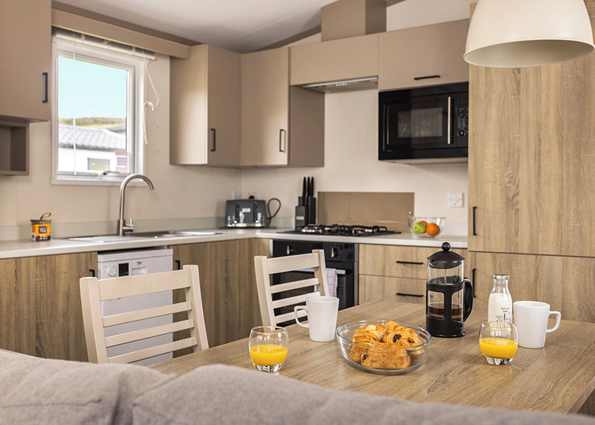 Fridge, oven, stovetop, toaster