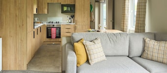 The Luxury 3 Bed is a quality sleeps 8 holiday Home with contemporary features.