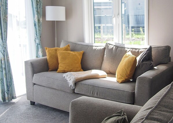 Living area - 1 bedroom accommodation in Landford, Nr Salisbury (Landford, Nr Salisbury)
