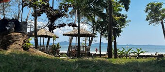 Karawat Beach Park