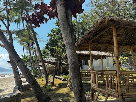 Property grounds. Karawat Beach Park