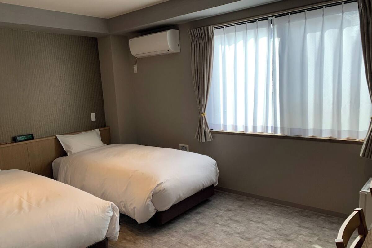 Twin Room, Non Smoking