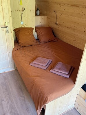 Room - Vrbo Property (Oncy-sur-École)