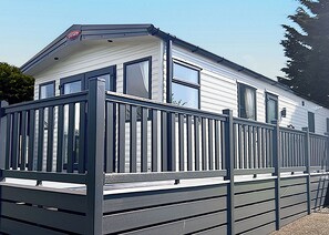 Exterior - 2 bedroom accommodation in Padstow (Padstow)