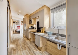 Fridge, oven, stovetop, toaster