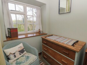 Interior - Tyn Y Fron (Llanon)