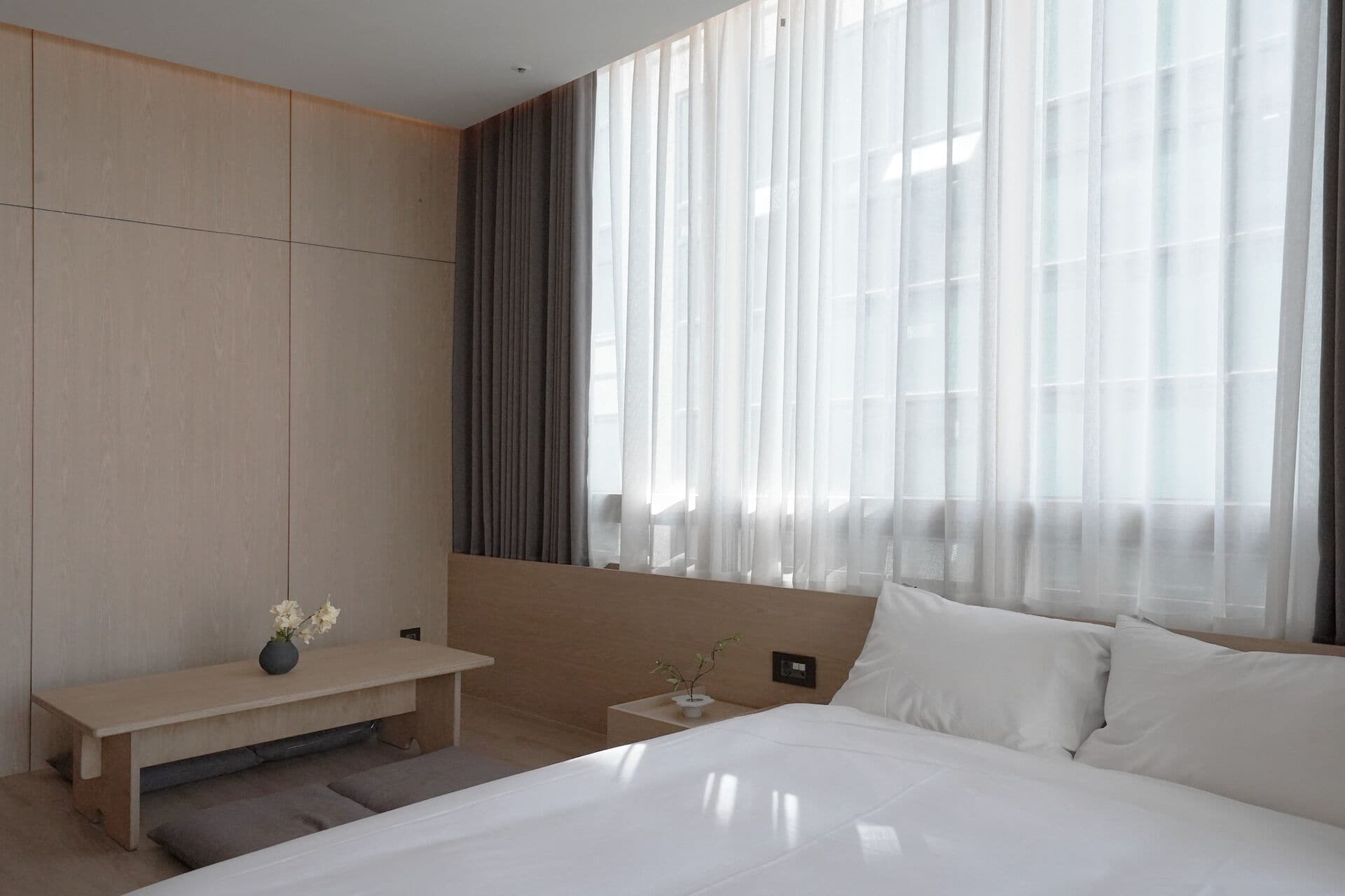 Premier City Suite | Blackout drapes, iron/ironing board, free WiFi, bed sheets