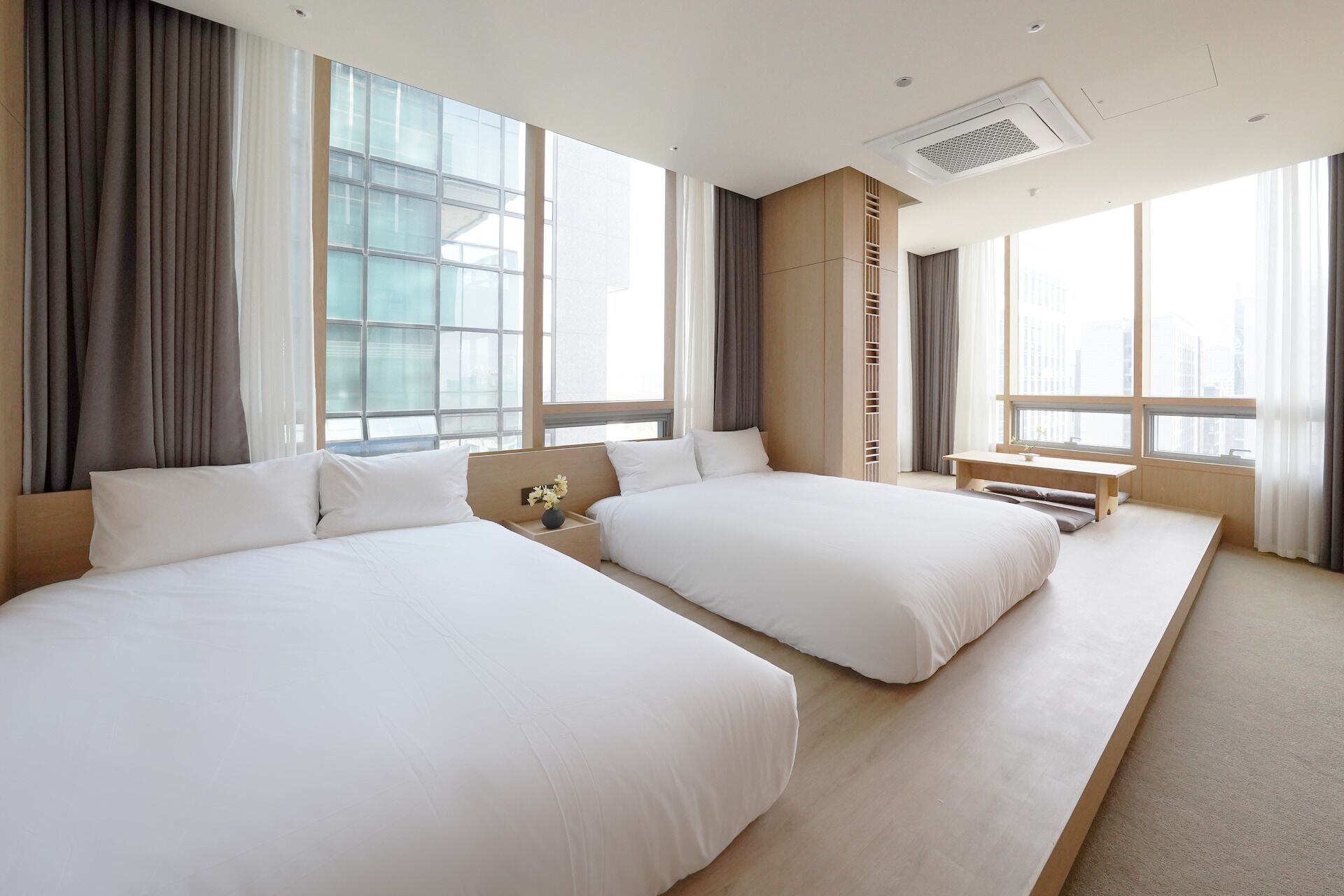 Premier Suite, City View