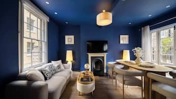 TV, fireplace, offices