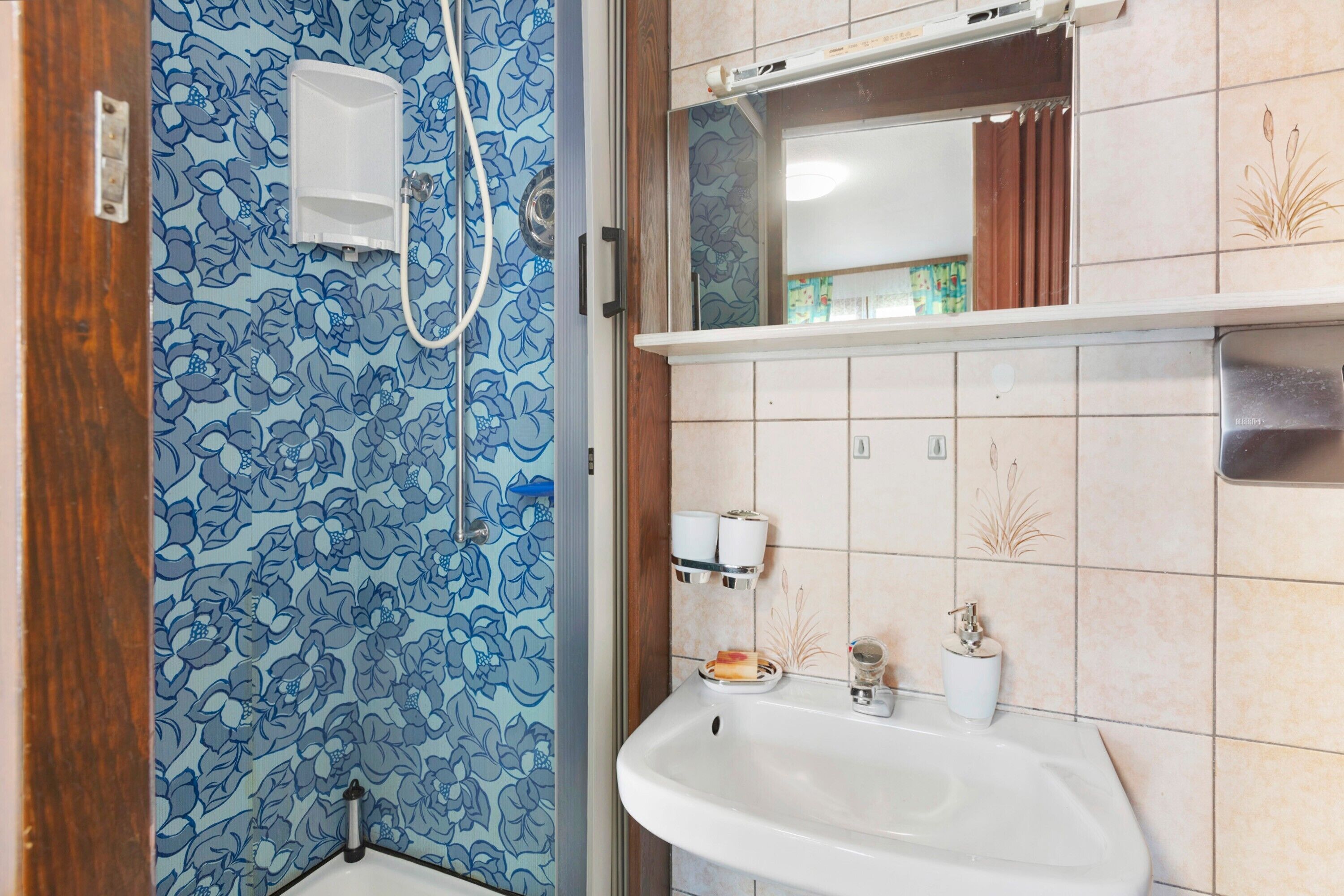 Douche, serviettes fournies