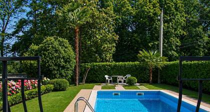 Detached Villa in Brezzo di Bedero