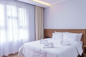 Iron/ironing board, WiFi, bed sheets - Modern 2BR Garden Home. BBQ . 10 min to Town / Sereni Homes (Arusha)